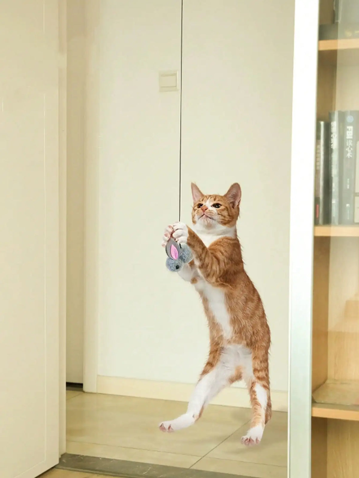 Adjustable Fleece Hanging Cat Toy For Interactive Play
