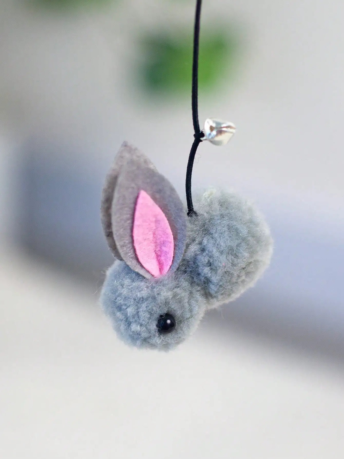 Adjustable Fleece Hanging Cat Toy For Interactive Play